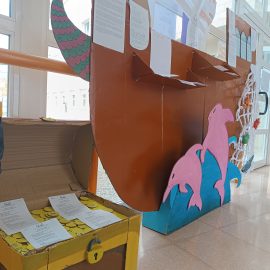 Expositor del IES Matarraña