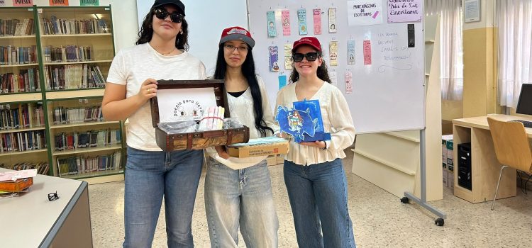 Presentación de Poesía para Llevar en el IES Santiago Hernández